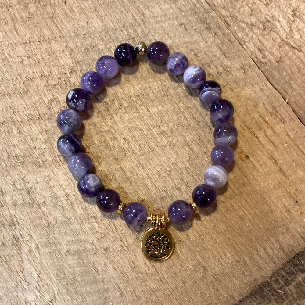Amethyst gemstone bracelet!